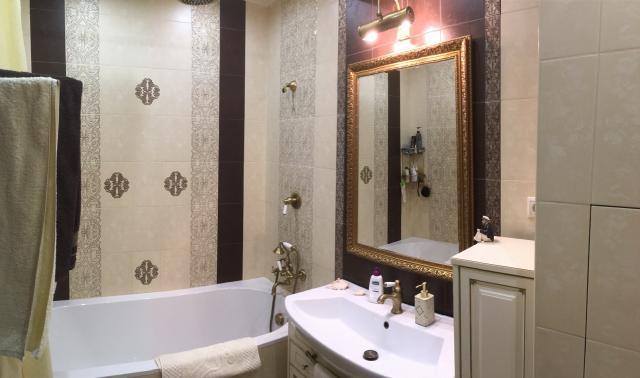 Продам четырехкомнатную вторичку 122.0 м этаж 13/17 город Москва метро Варшавская ЮАО Нагорный улица Болотниковская 5/3
